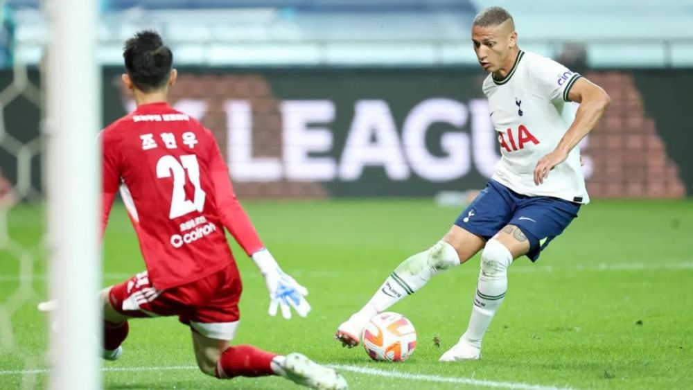  孙兴慜梅开二度热刺主场完胜伯恩茅斯取连胜