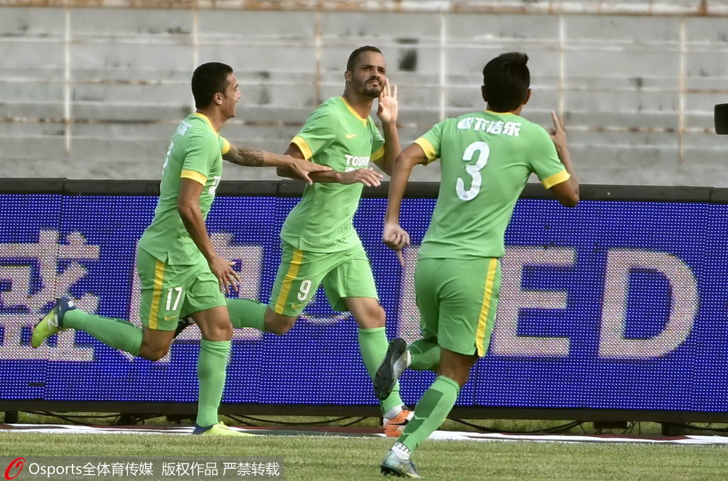  兰斯替补奇兵建功，终场绝平展现顽强斗志精神