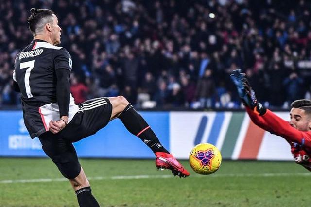  那不勒斯新帅战术见效，防守反击战术客场逼平强敌