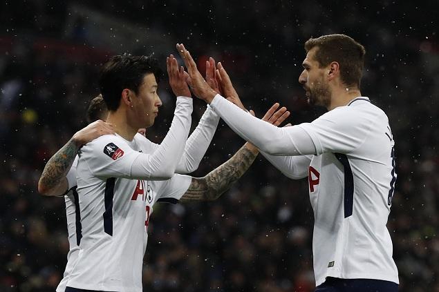  热刺孙兴慜梅开二度，韩国天王率队击退劲旅挑战