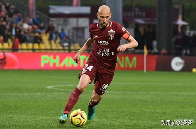  梅斯客场顽强逼平强敌展现坚韧精神